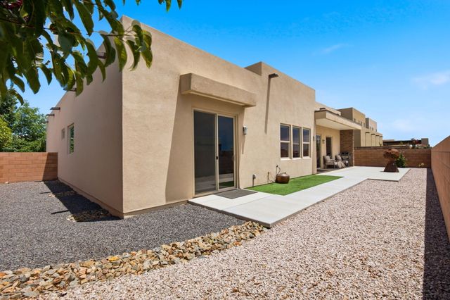 7907 Tiburon Hills Drive NW, Albuquerque, NM 87120