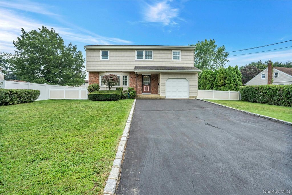 416 Old Country Road, Deer Park, NY 11729 — photo 2