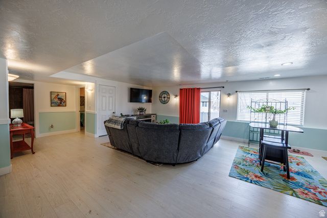 9995 S CADDIE CIR, South Jordan, UT 84009