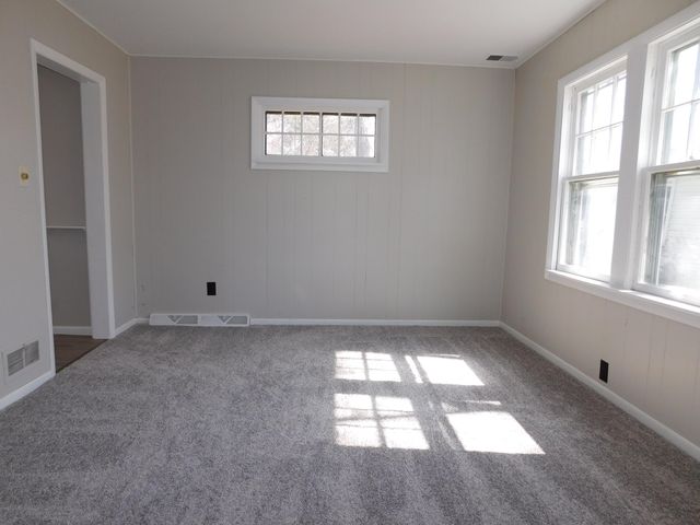 211 N 8th Street, Niles City, MI 49120