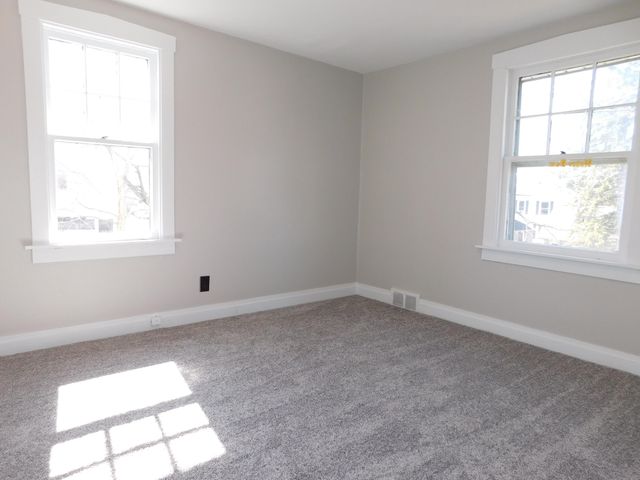 211 N 8th Street, Niles City, MI 49120