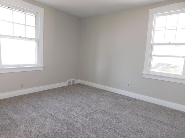 211 N 8th Street, Niles City, MI 49120