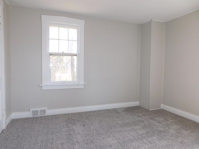 211 N 8th Street, Niles City, MI 49120