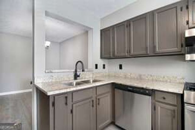 9432 Cypress Lane, Jonesboro, GA 30238