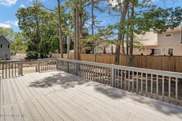 615 Beach Boulevard, Forked River, NJ 08731