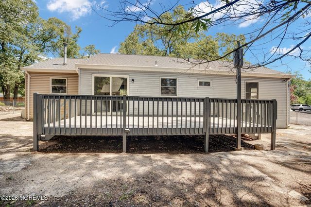 615 Beach Boulevard, Forked River, NJ 08731