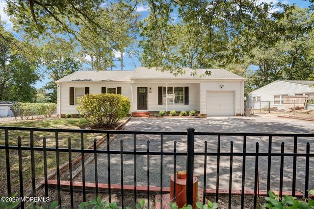 615 Beach Boulevard, Forked River, NJ 08731