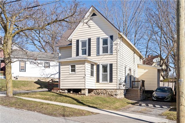 30 Lake Street, Perry, NY 14530