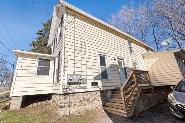 30 Lake Street, Perry, NY 14530