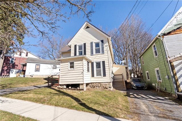 30 Lake Street, Perry, NY 14530