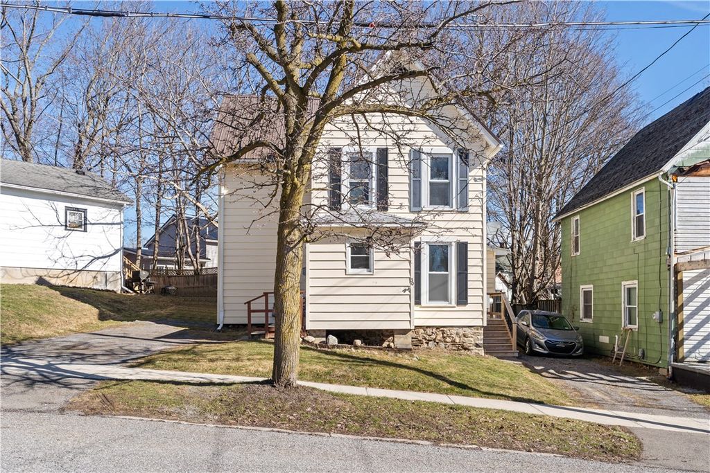 30 Lake Street, Perry, NY 14530