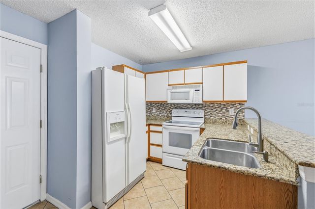 8431 EDGEWATER PLACE BOULEVARD, Tampa, FL 33615