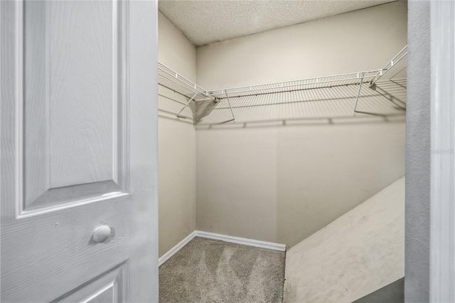 8431 EDGEWATER PLACE BOULEVARD, Tampa, FL 33615