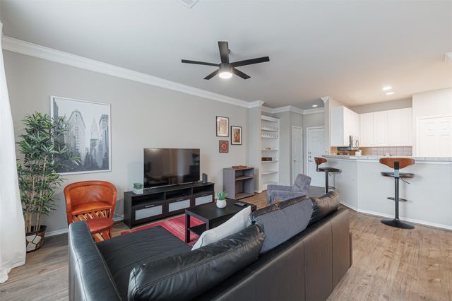 2400 Mccue Road 308, Houston, TX 77056