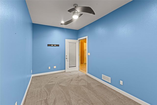 1621 NW 70th Place, Ankeny, IA 50023