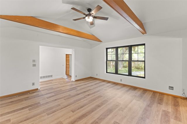 1621 NW 70th Place, Ankeny, IA 50023