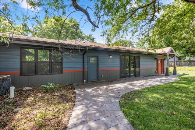 1621 NW 70th Place, Ankeny, IA 50023