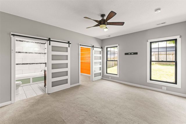 1621 NW 70th Place, Ankeny, IA 50023