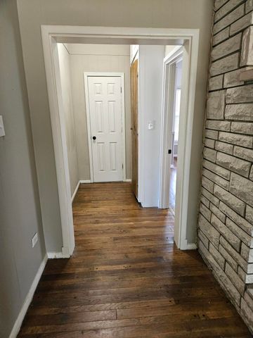 2158 North Boonville Avenue, Springfield, MO 65803