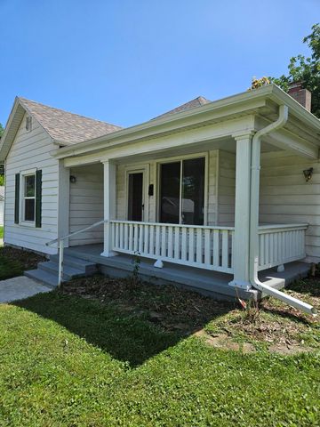 2158 North Boonville Avenue, Springfield, MO 65803