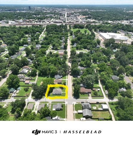 2158 North Boonville Avenue, Springfield, MO 65803
