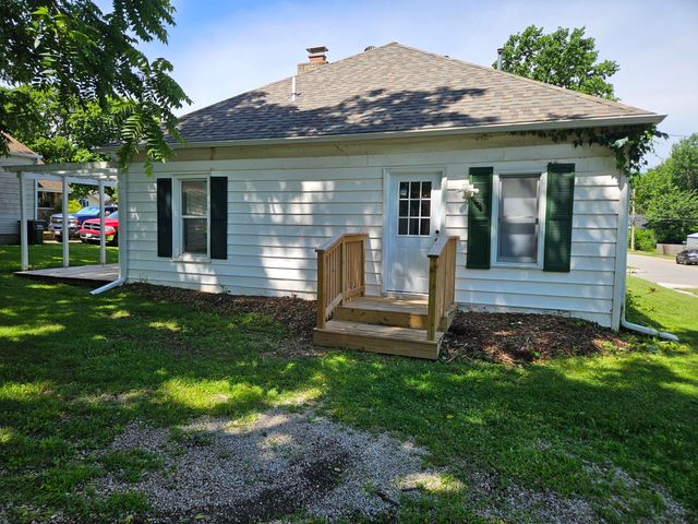 2158 North Boonville Avenue, Springfield, MO 65803