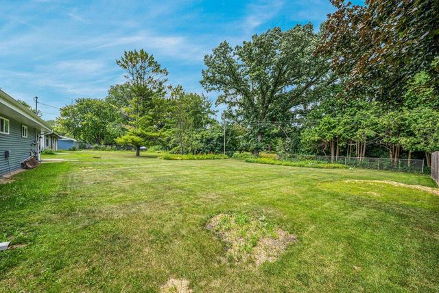 52 MYRNA JANE DRIVE, Oshkosh, WI 54902