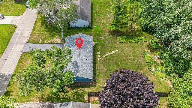 52 MYRNA JANE DRIVE, Oshkosh, WI 54902