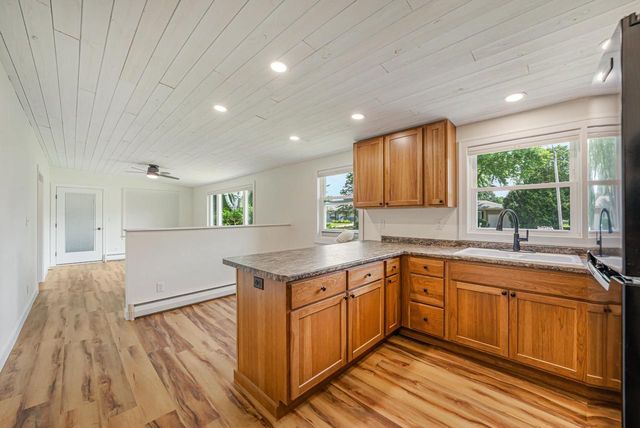 52 MYRNA JANE DRIVE, Oshkosh, WI 54902