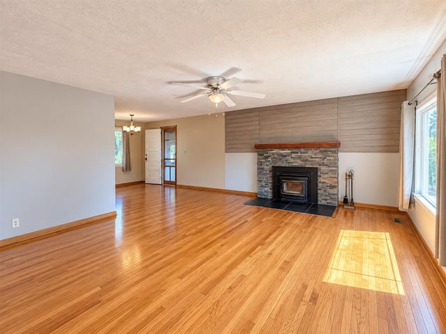14751 Michigan Avenue, Marshall, MI 49068