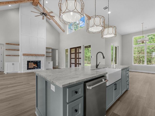 10039 Lakeside Oaks Dr, Plantersville, TX 77363