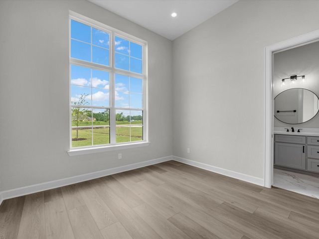 10039 Lakeside Oaks Dr, Plantersville, TX 77363