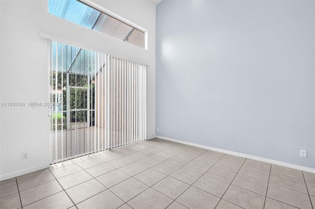 12675 NW 56th Dr 12675, Coral Springs, FL 33076