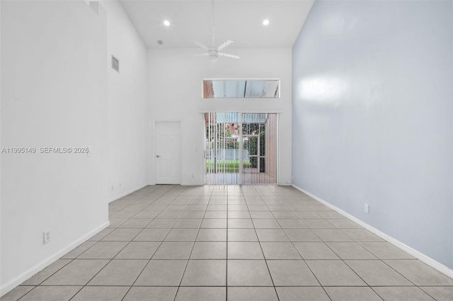 12675 NW 56th Dr 12675, Coral Springs, FL 33076