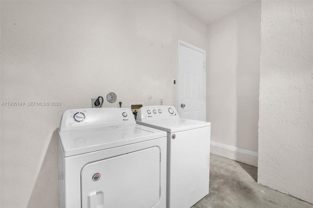 12675 NW 56th Dr 12675, Coral Springs, FL 33076