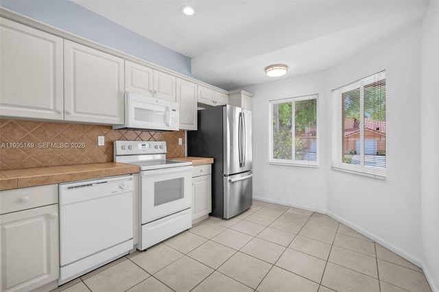 12675 NW 56th Dr 12675, Coral Springs, FL 33076