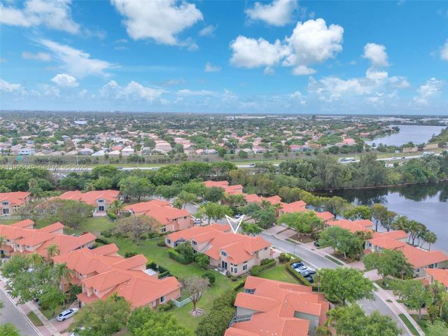 12675 NW 56th Dr 12675, Coral Springs, FL 33076