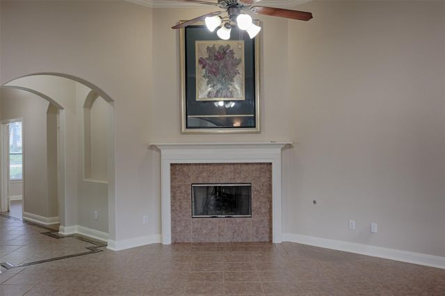 145 Dawns Edge Drive, Conroe, TX 77356