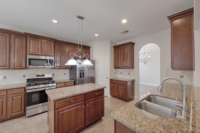 145 Dawns Edge Drive, Conroe, TX 77356