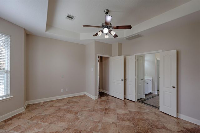 145 Dawns Edge Drive, Conroe, TX 77356