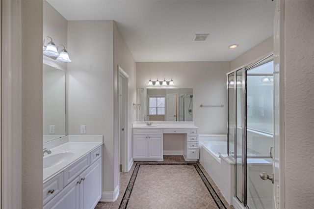 145 Dawns Edge Drive, Conroe, TX 77356