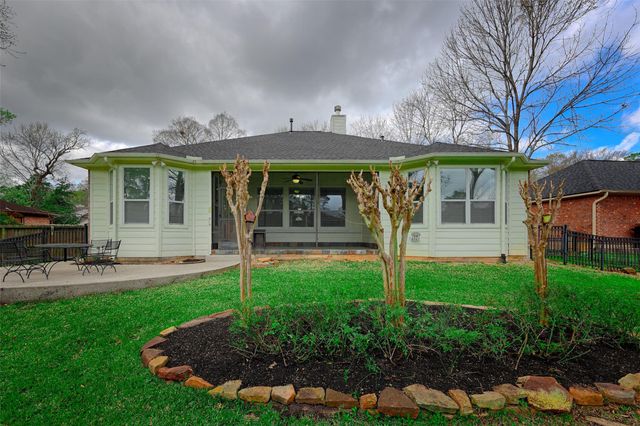 145 Dawns Edge Drive, Conroe, TX 77356