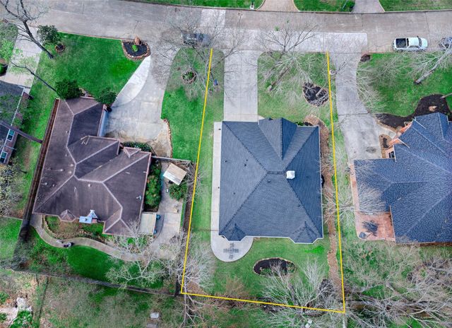 145 Dawns Edge Drive, Conroe, TX 77356