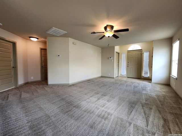 789 GREAT OAKS DR, New Braunfels, TX 78130