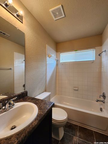 789 GREAT OAKS DR, New Braunfels, TX 78130
