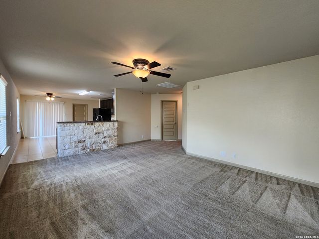789 GREAT OAKS DR, New Braunfels, TX 78130