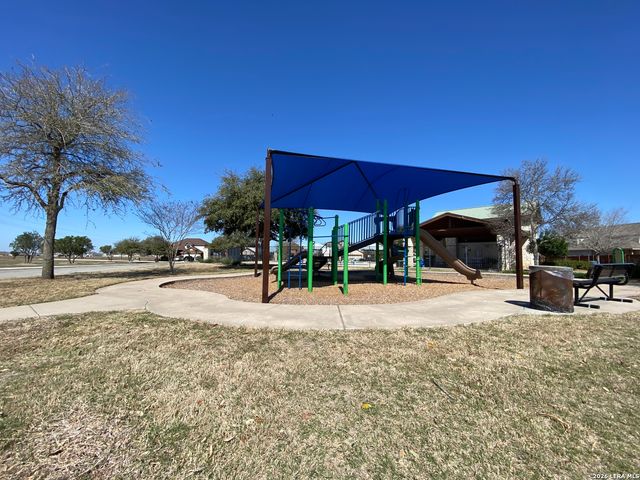 789 GREAT OAKS DR, New Braunfels, TX 78130