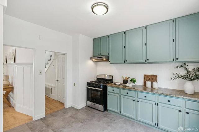 573 Edinburgh Street, San Francisco, CA 94112