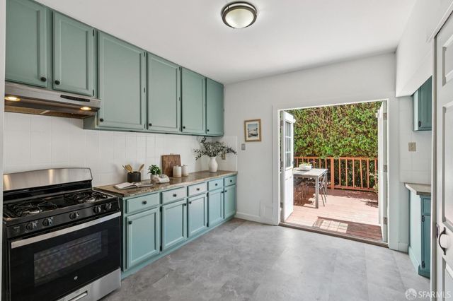 573 Edinburgh Street, San Francisco, CA 94112