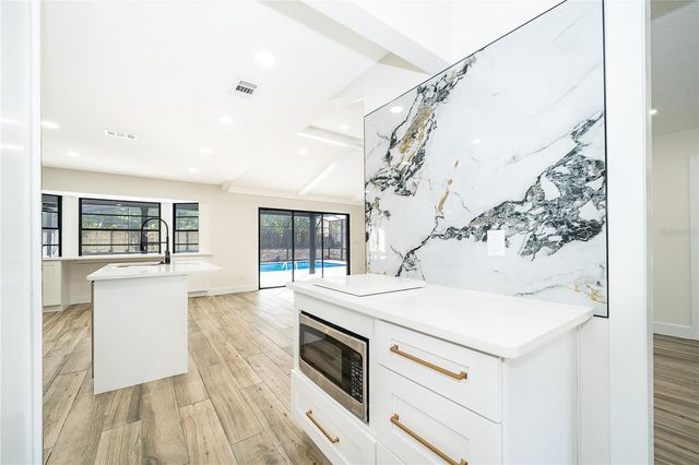 1498 GRACE LAKE CIRCLE, Longwood, FL 32750